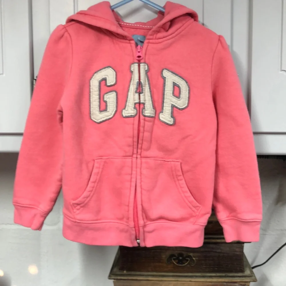 Gap‎ zip up hoodie girls size 4